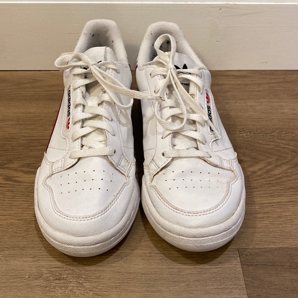 Adidas size 5 sneaker